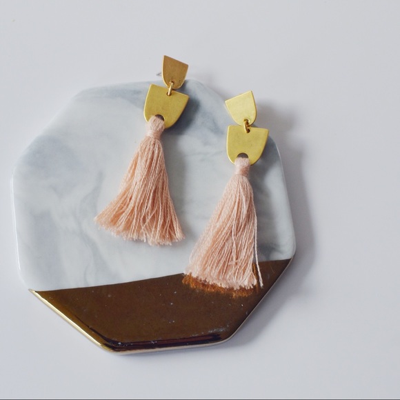 LAST NWOT Madewell Tassel Earrings Silver Posts - Picture 2 of 6